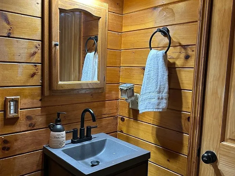 280 Cabin Ln — Photo 8
