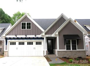 1246 6th St NW, Hickory, NC 28601