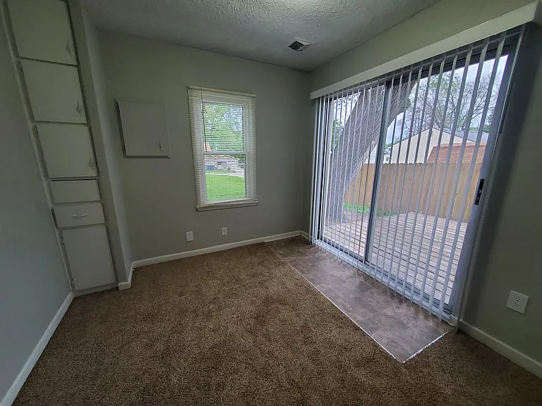 215 Leland Ave — Photo 7