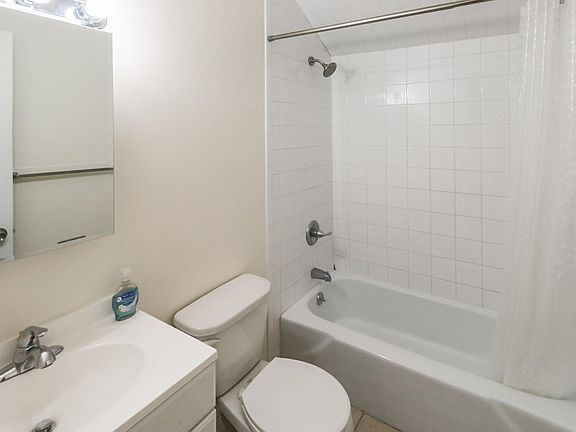 4th image of 14 Church St APT I