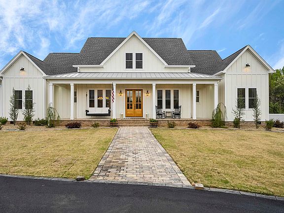 2nd image of 240 Gano Dr