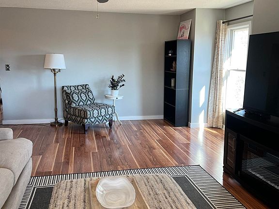 3rd image of 4000 S 56th St APT 392C