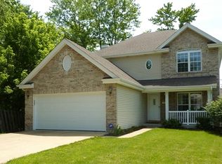 10320 Arthur Pl, Saint Louis, MO 63131