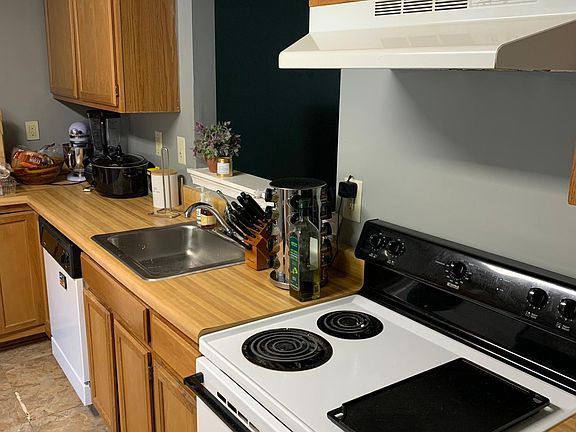 4th image of 12304 Sweetbough Ct