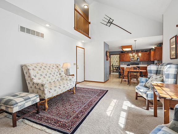 5th image of 3821 Adam Ct
