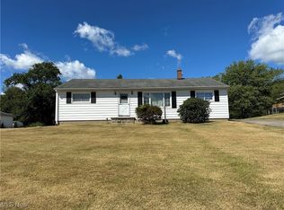 171 Hazelwood Dr, Wintersville, OH 43953