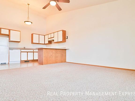 2nd image of 801 E Ryan Dr #1