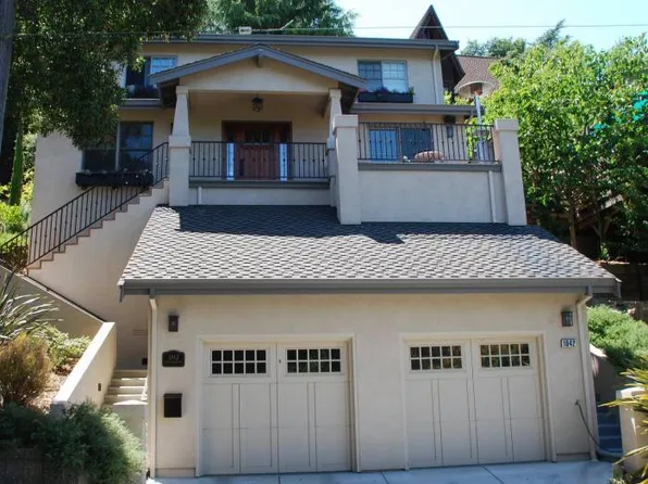 1042 W Arlington St, Martinez, CA 94553