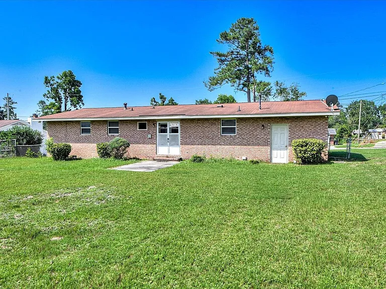 242 Maywood Dr — Photo 20