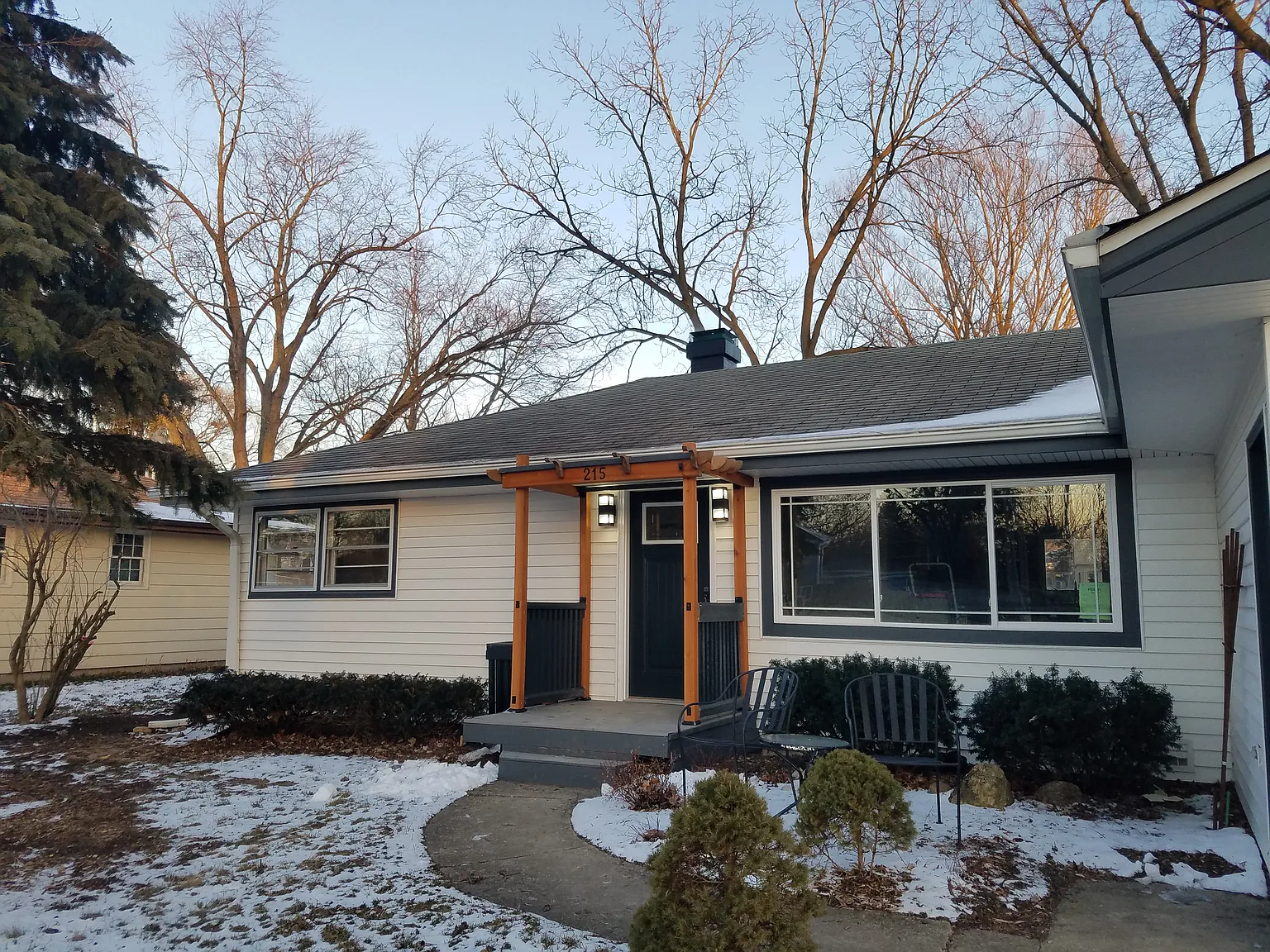 215 Countryside Ln photo 1