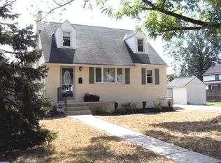1202 Villanova Ave, Folsom, PA 19033