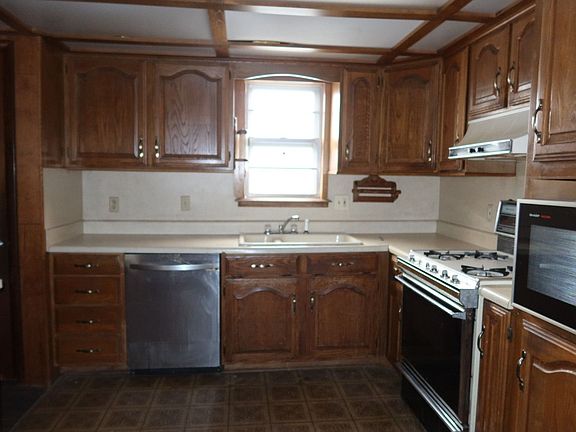 4th image of 2839 SW 64th St