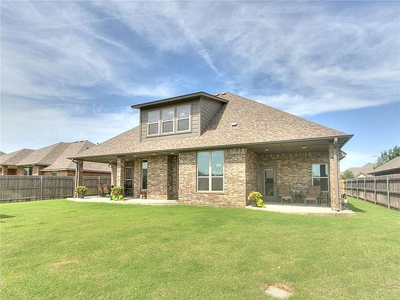 5th image of 2132 Redbud Creek Ave