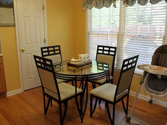 5th image of 2744 Stillwater Lake Ln