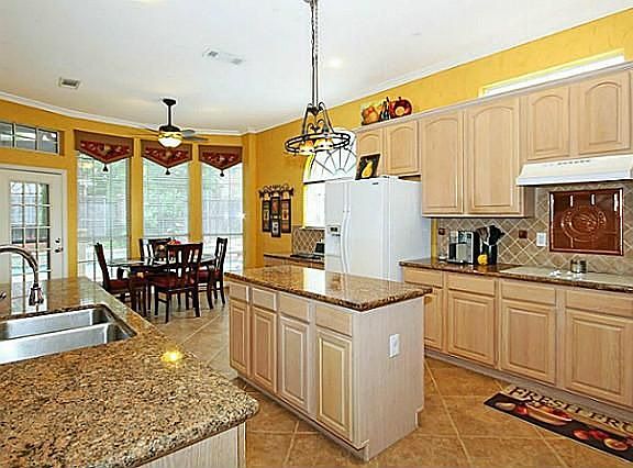5th image of 3641 Gaitland Cir