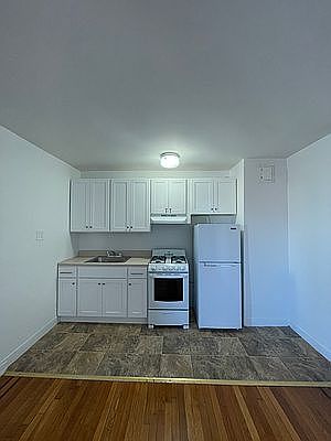 2nd image of 8829 Fort Hamilton Pkwy APT C52
