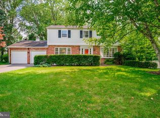 10 Walnut Ln, Doylestown, PA 18901