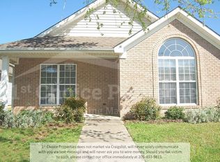 1060 Village Trl, Calera, AL 35040