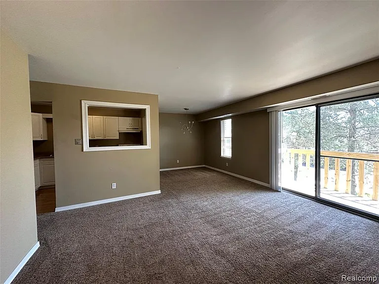 32005 W Twelve Mile Rd #207 — Photo 17