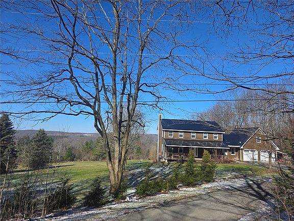 3rd image of 257 Nersesian Rd