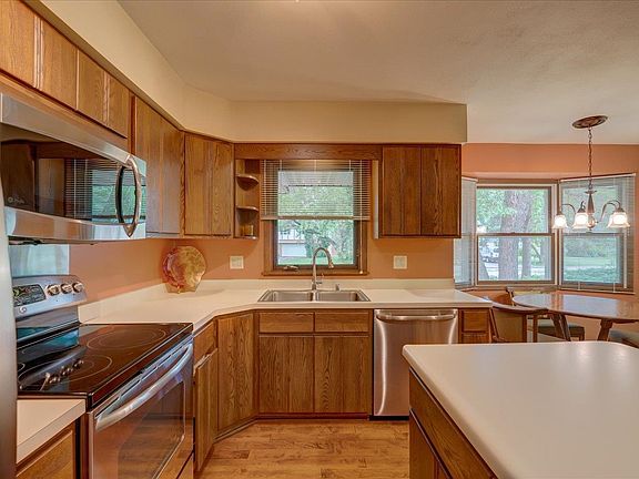 3rd image of 5751 Barbara Dr