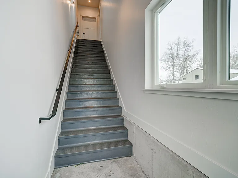 601 E Bryant St — Photo 10