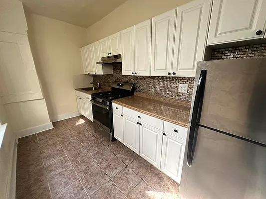 Rented by Voro Purple LLC | media 5