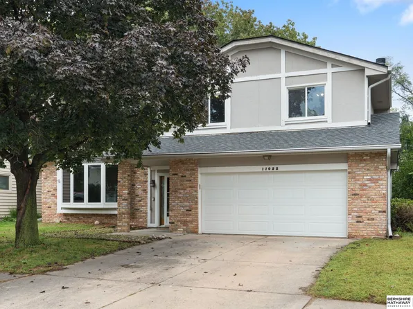 11022 Laurel Cir, Omaha, NE 68164