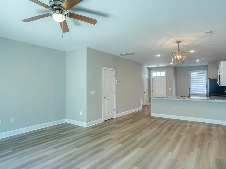 321 Starfish Ln — Photo 7