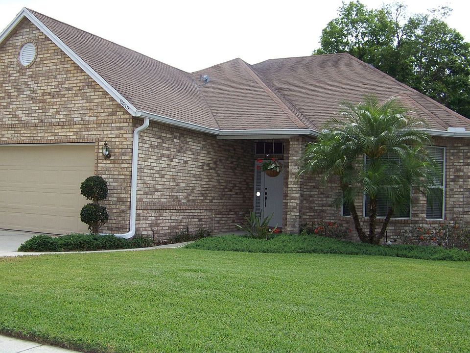 EXTERIOR FRONT 1 