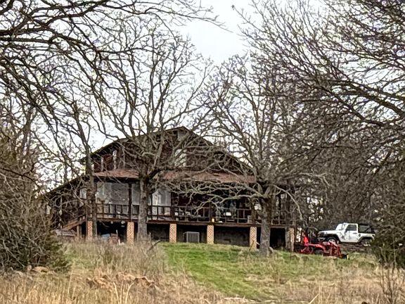 3rd image of 1014 Excelsior Rd