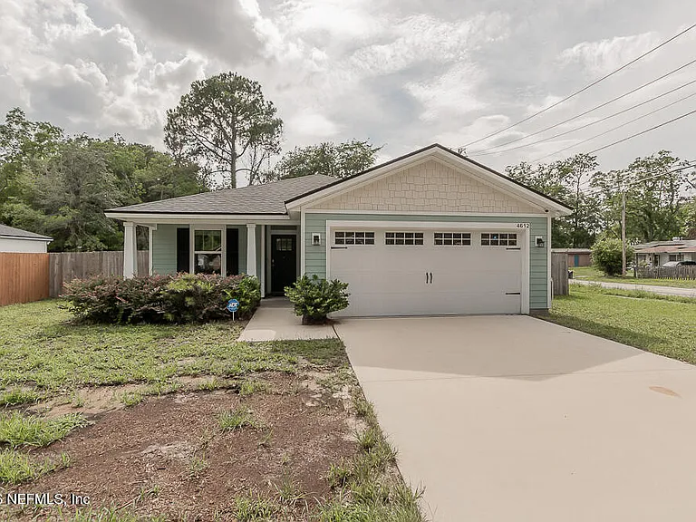4612 Firestone Rd — Photo 1