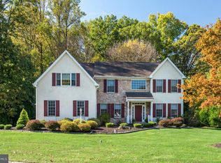 1104 Dickens Dr, West Chester, PA 19380