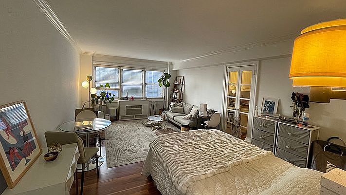 1st image of 321 E 45th St APT 9B
