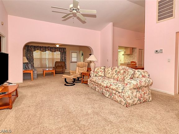 4th image of 17855 Acacia Dr