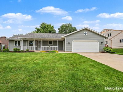 8510 Woodruff Dr SW, Byron Center, MI, 49315