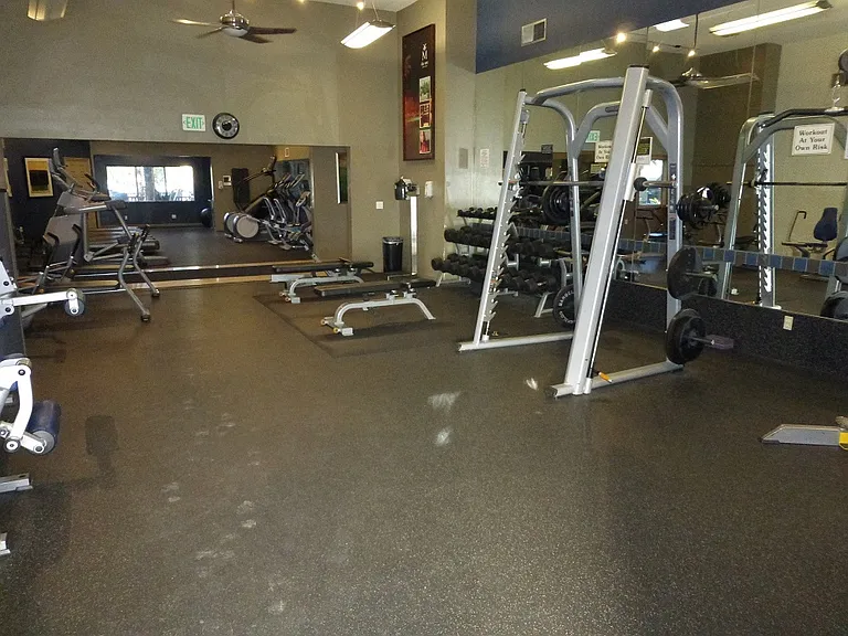 5550 Owensmouth Ave #214 — Photo 18