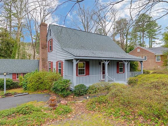 2nd image of 3445 Riverview Dr