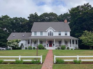 99 Robincrest Ct, Seekonk, MA 02771