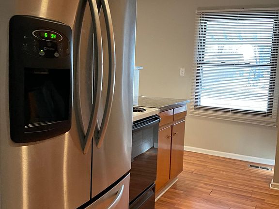 4th image of 3517 Hackney Dr
