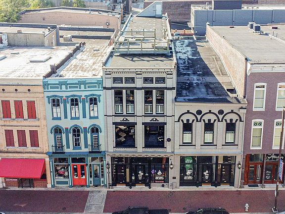 2nd image of 212-212A Broadway St