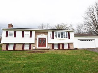 1449 Paddy Ln, Ontario, NY 14519