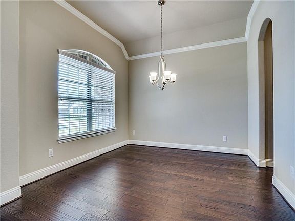 2nd image of 16276 Willowick Ln