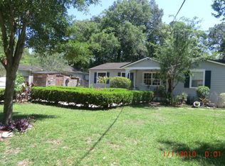 1914 Lakewood Cir S, Jacksonville, FL 32207