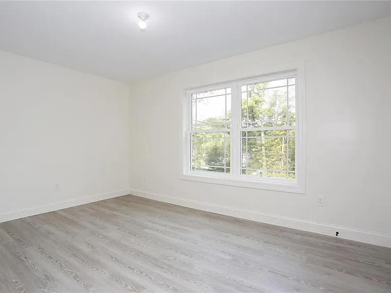 1097 Route 211 W — Photo 29