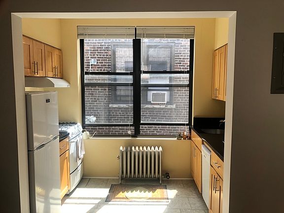3rd image of 31-12 36th St #3