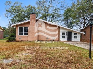 2520 Stonehenge Dr, Cayce, SC 29033