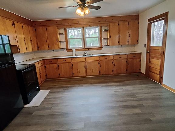 2nd image of 3904 Petersville Rd #C