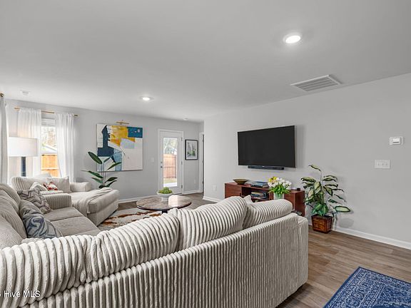 4th image of 5256 Soybean Drive NE