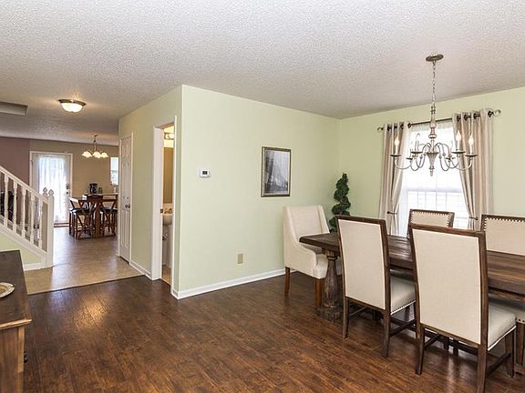 5th image of 14409 Black Farm Dr